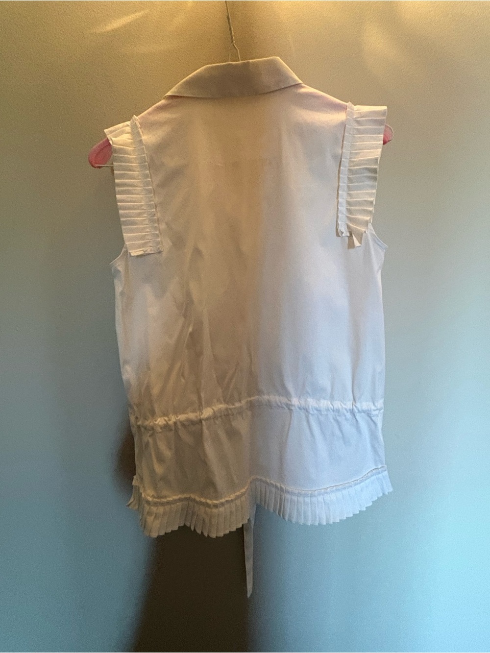 RIANI- size 4 US Sleeveless White Pleated Trim Tie-Front Blouse - Picture 17 of 17